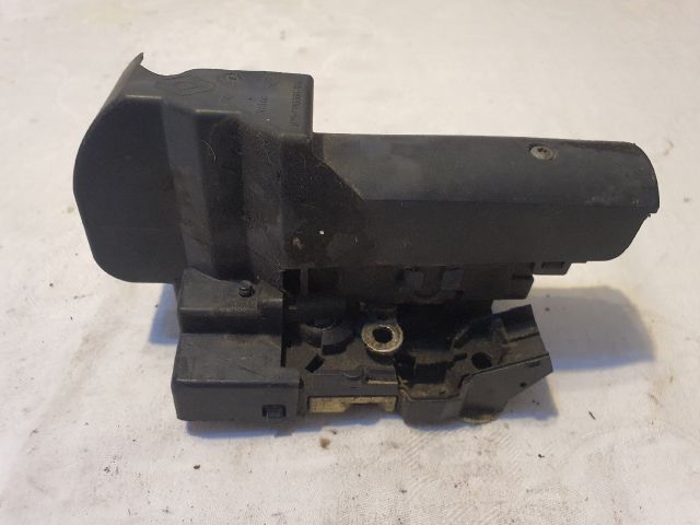 bontott DACIA DUSTER Jobb hátsó Ajtózár