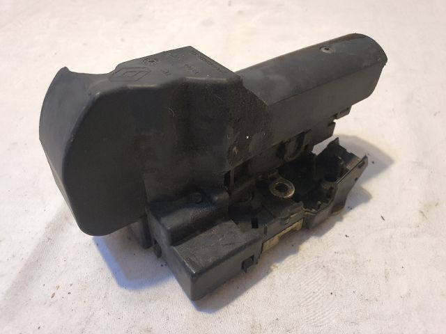 bontott DACIA DUSTER Jobb hátsó Ajtózár