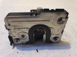 bontott DACIA DUSTER Jobb hátsó Ajtózár