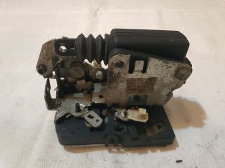 bontott DACIA DUSTER Jobb hátsó Ajtózár