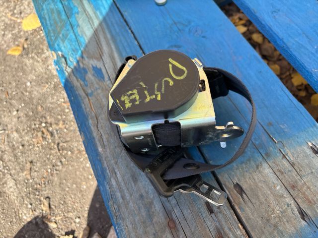 bontott DACIA DUSTER Jobb hátsó Biztonsági Öv