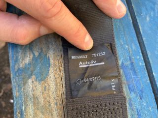 bontott DACIA DUSTER Jobb hátsó Biztonsági Öv