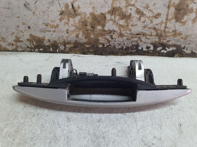 bontott DACIA DUSTER Jobb hátsó Külső Kilincs