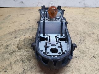 bontott DACIA DUSTER Jobb Hátsó Lámpa Foglalat