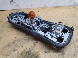 bontott DACIA DUSTER Jobb Hátsó Lámpa Foglalat