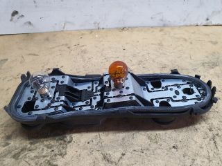 bontott DACIA DUSTER Jobb Hátsó Lámpa Foglalat