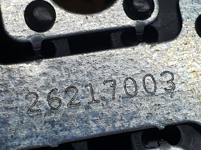 bontott DACIA DUSTER Jobb Hátsó Lámpa Foglalat