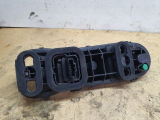 bontott DACIA DUSTER Jobb Hátsó Lámpa Foglalat