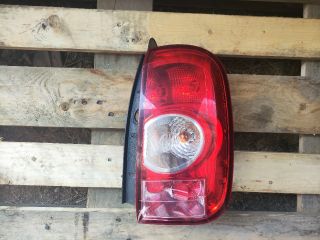 bontott DACIA DUSTER Jobb Hátsó Lámpa