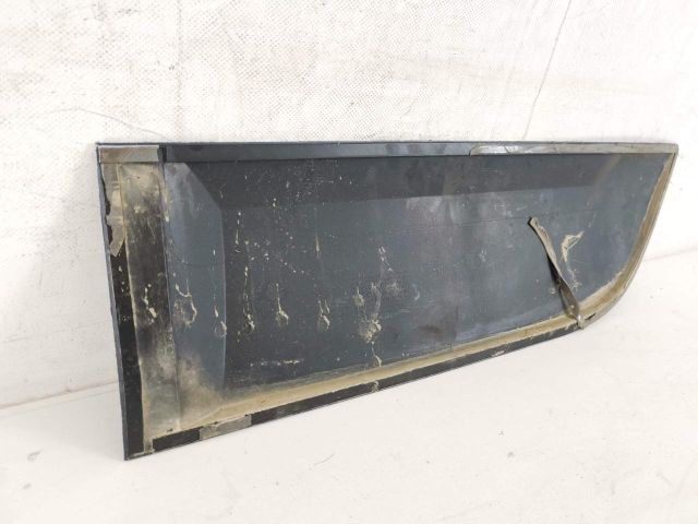 bontott DACIA DUSTER Jobb hátsó Sárvédő Díszléc