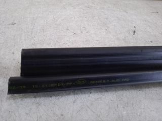 bontott DACIA DUSTER Jobb hátsó Vízlehúzó Gumicsík