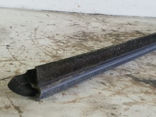 bontott DACIA DUSTER Jobb hátsó Vízlehúzó Gumicsík