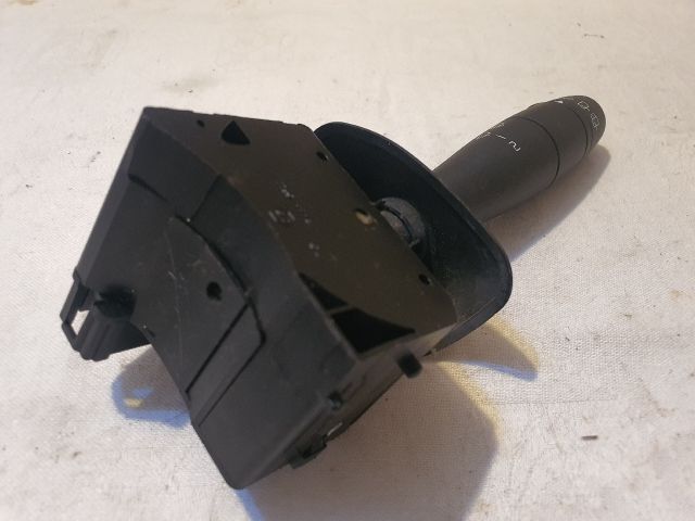 bontott DACIA DUSTER Jobb Kormánykapcsoló Ablaktörlő