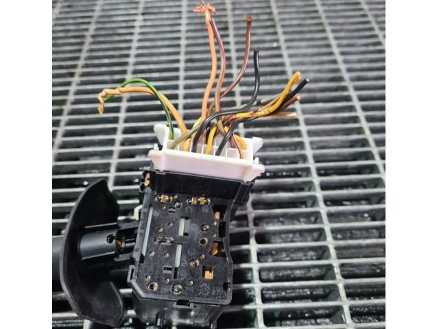 bontott DACIA DUSTER Jobb Kormánykapcsoló Ablaktörlő