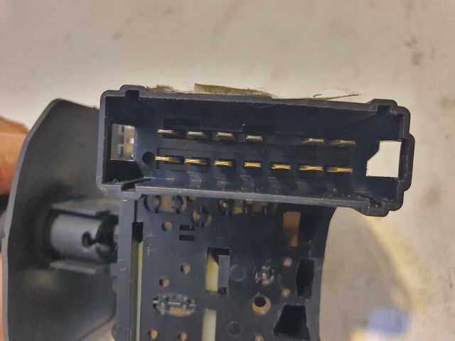 bontott DACIA DUSTER Jobb Kormánykapcsoló Ablaktörlő