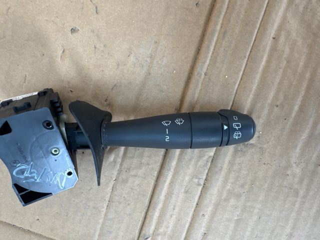 bontott DACIA DUSTER Jobb Kormánykapcsoló Ablaktörlő