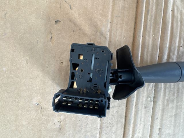 bontott DACIA DUSTER Jobb Kormánykapcsoló Ablaktörlő