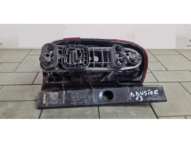 bontott DACIA DUSTER Jobb Külső Hátsó Lámpa