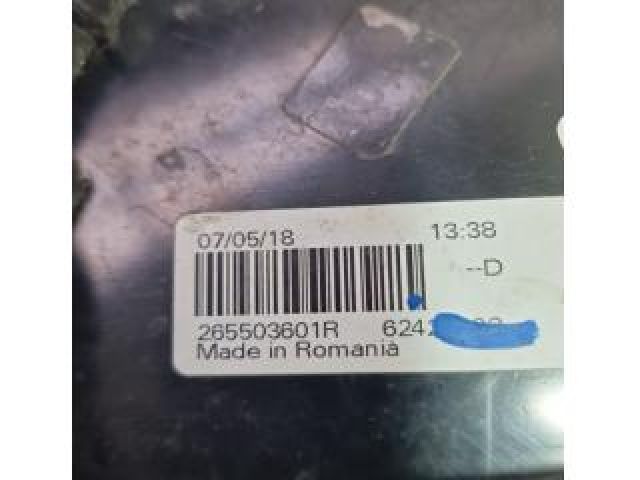 bontott DACIA DUSTER Jobb Külső Hátsó Lámpa