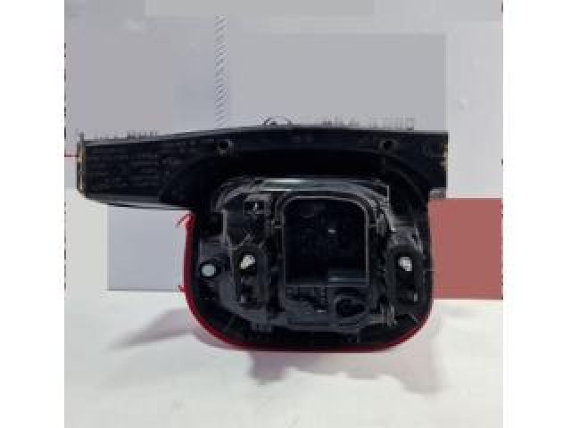 bontott DACIA DUSTER Jobb Külső Hátsó Lámpa