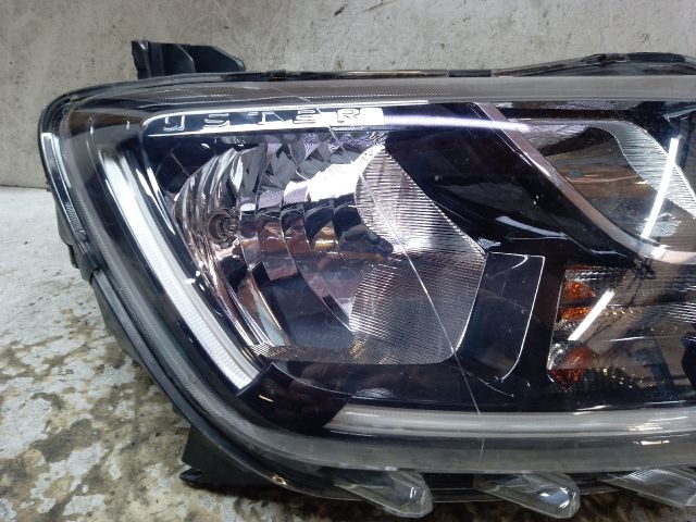 bontott DACIA DUSTER Jobb Ledes Fényszóró