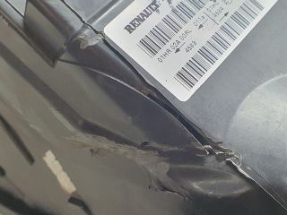 bontott DACIA DUSTER Jobb Ledes Fényszóró