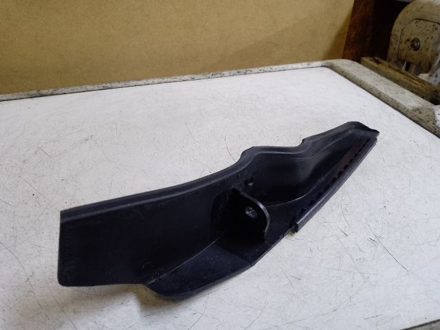 bontott DACIA DUSTER Jobb Levélrács Záróvég