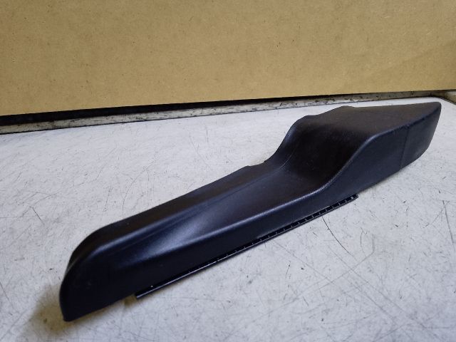 bontott DACIA DUSTER Jobb Levélrács Záróvég