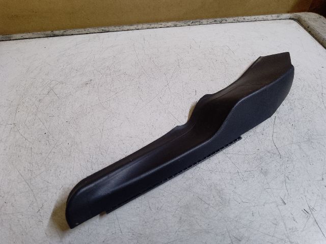 bontott DACIA DUSTER Jobb Levélrács Záróvég