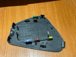 bontott DACIA DUSTER Jobb Műszerfal Oldalkárpit