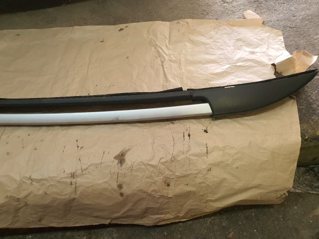 bontott DACIA DUSTER Jobb Tetősín