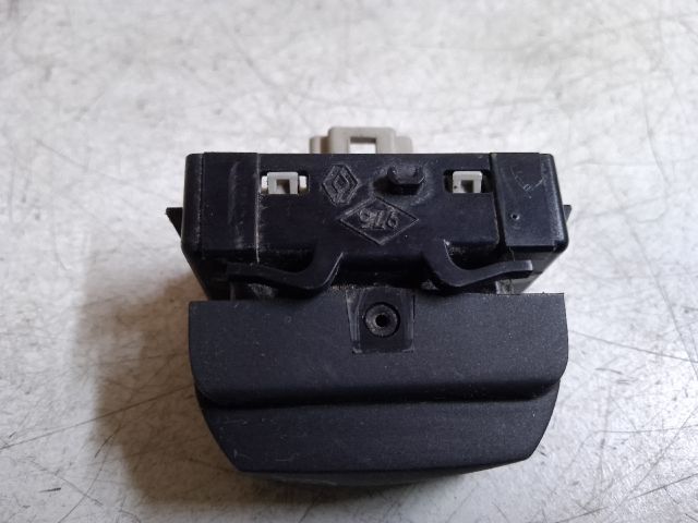 bontott DACIA DUSTER Kapcsoló (Magában)