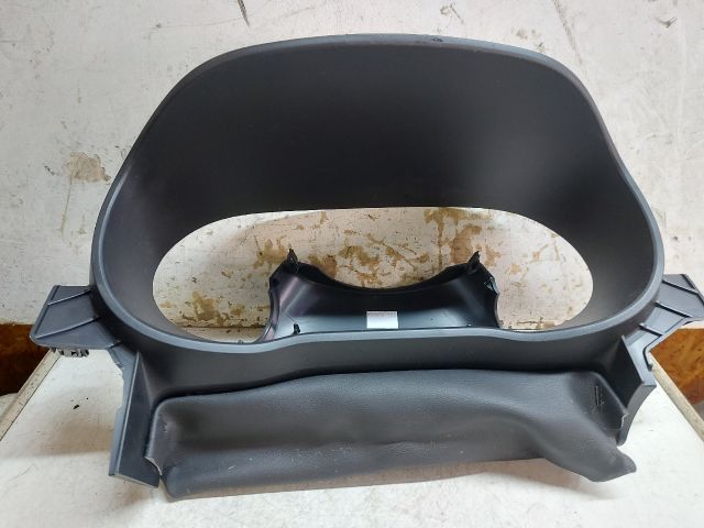 bontott DACIA DUSTER Kilométeróra Keret