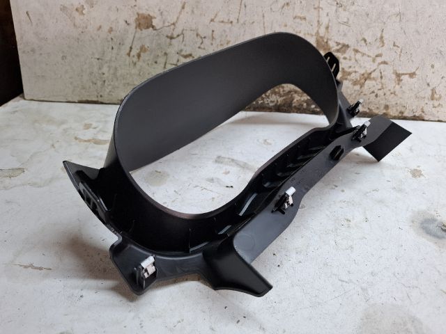 bontott DACIA DUSTER Kilométeróra Keret