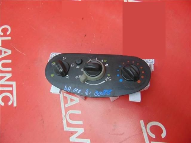 bontott DACIA DUSTER Klíma Kapcsoló