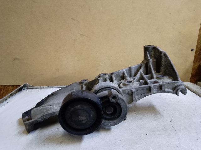 bontott DACIA DUSTER Klímakompresszor Tartó Bak