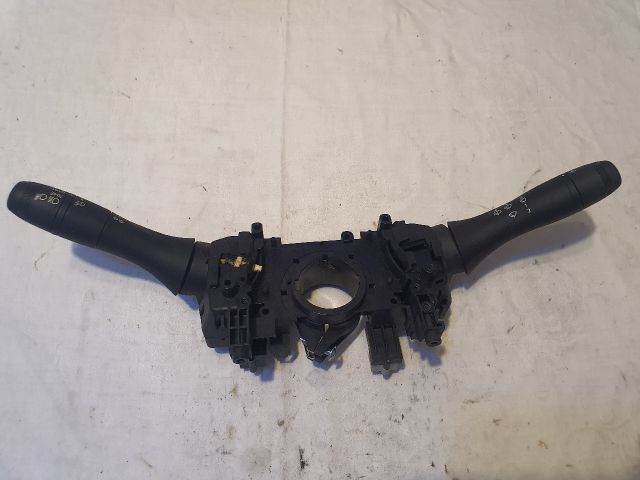 bontott DACIA DUSTER Komplett Kormánykapcsoló (Bajuszkapcsoló)