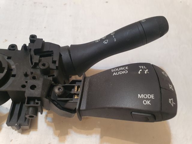 bontott DACIA DUSTER Komplett Kormánykapcsoló (Bajuszkapcsoló)