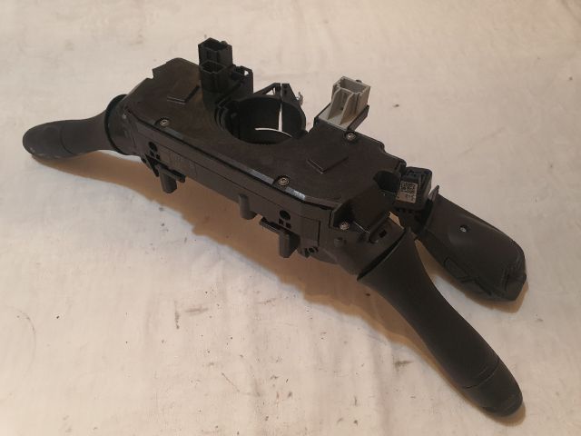 bontott DACIA DUSTER Komplett Kormánykapcsoló (Bajuszkapcsoló)