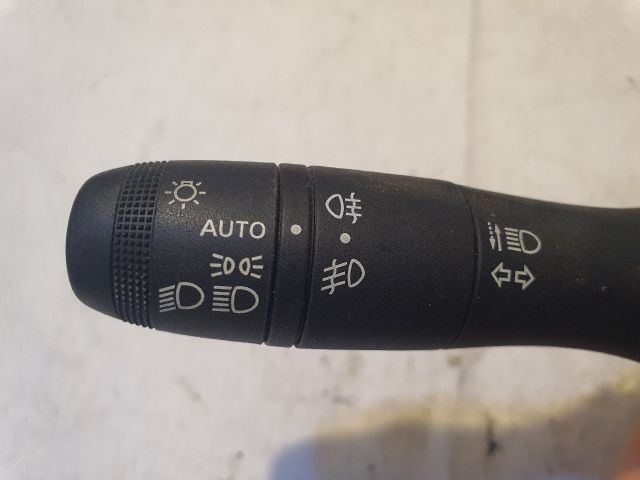 bontott DACIA DUSTER Komplett Kormánykapcsoló (Bajuszkapcsoló)