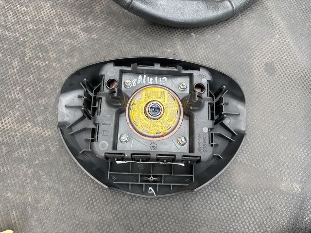 bontott DACIA DUSTER Kormánylégzsák