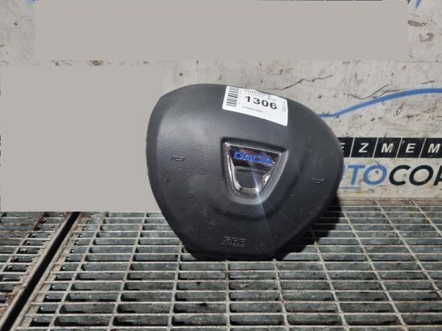 bontott DACIA DUSTER Kormánylégzsák