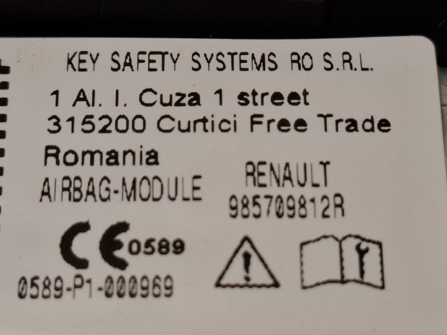 bontott DACIA DUSTER Kormánylégzsák