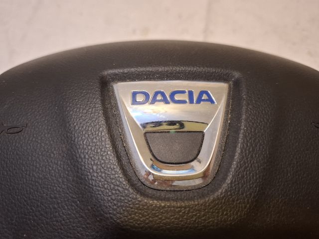 bontott DACIA DUSTER Kormánylégzsák