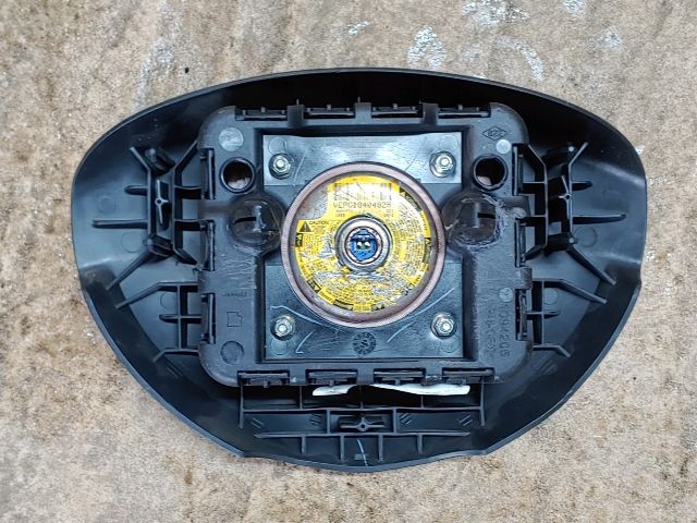 bontott DACIA DUSTER Kormánylégzsák