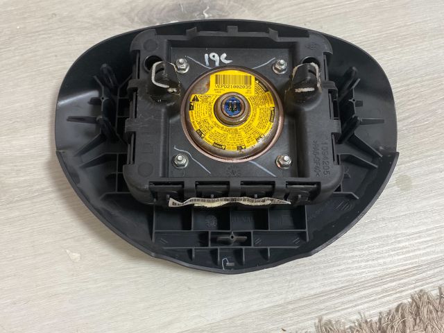 bontott DACIA DUSTER Kormánylégzsák