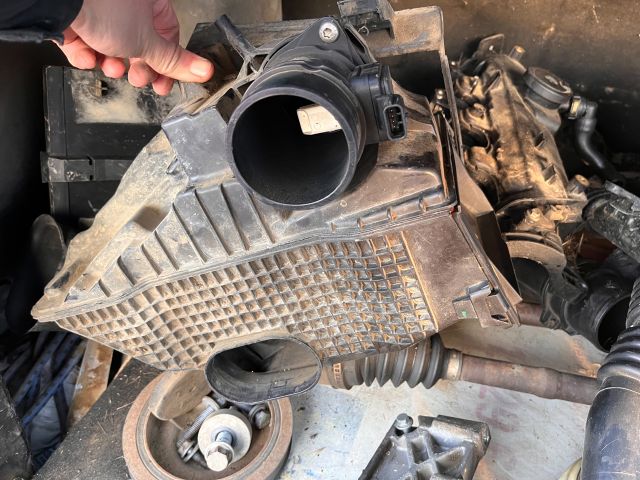 bontott DACIA DUSTER Kormánylégzsák