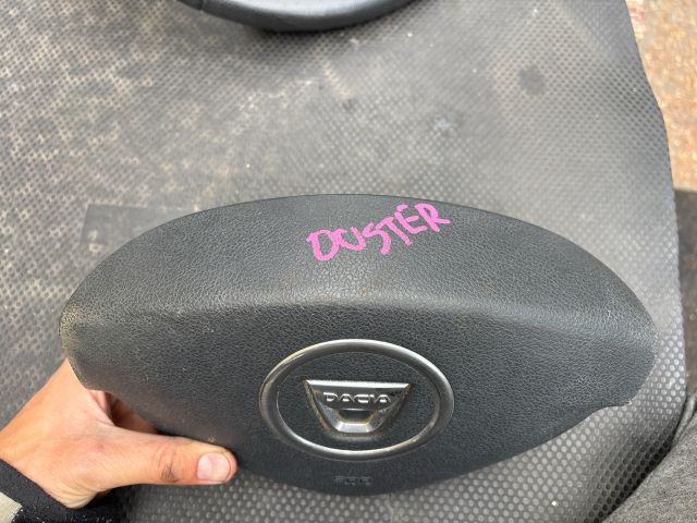 bontott DACIA DUSTER Kormánylégzsák