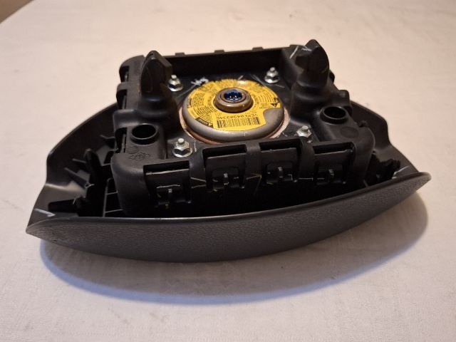 bontott DACIA DUSTER Kormánylégzsák