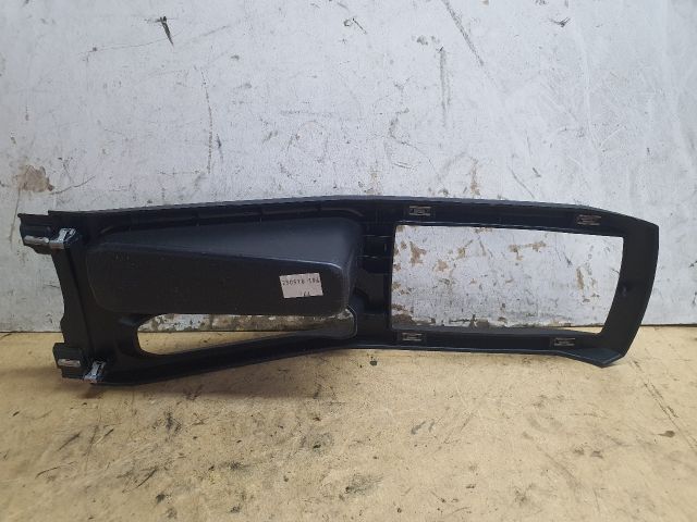 bontott DACIA DUSTER Középkonzol Keret